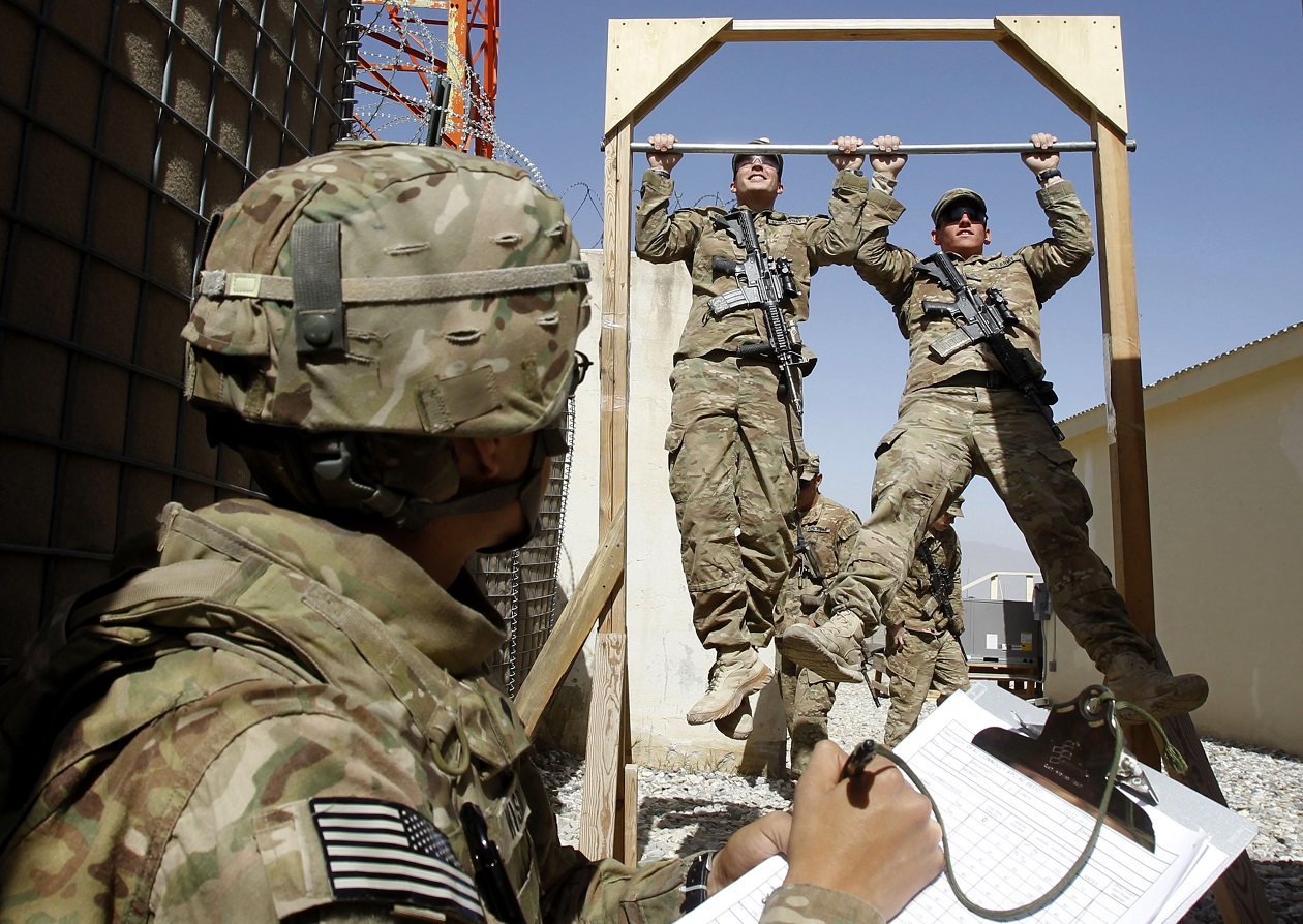 Navy SEALs Use This Pull Up Workout to Stay Battle Ready The